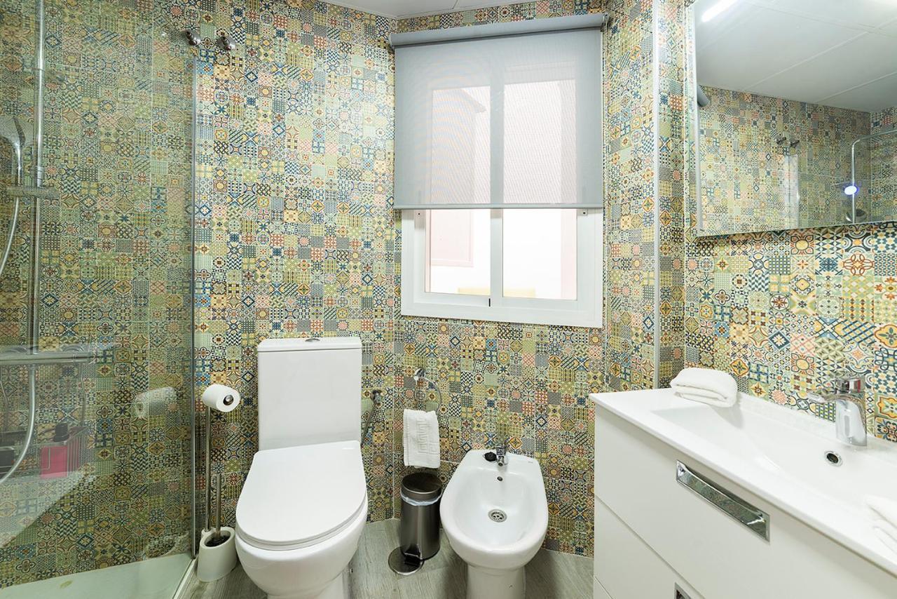 Alohamundi Feria Apartment Севиля Екстериор снимка